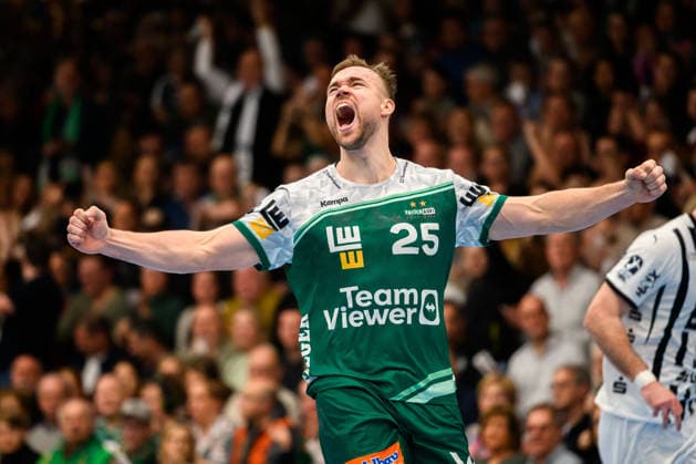 Goeppingen HBL 25 26 Frisch Auf Goeppingen THW Kiel Ludvig Jurmala Goeppingen Jubel Freude Emotion Torjubel Torschuetze Torschütze Goeppingen EWS Arena Baden Württemberg Germany