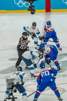 February 21, 2026, Milan, Lombardy, Italy: Team Slovakia plays against Team Finland in the Mens Bronze Medal game at the Milano Santagiulia Ice hockey, Eishockey Arena in MILAN, Italy during the 2026 Milano Cortina Winter Olympics. Milan Italy - ZUMAa161 20260221_oly_a161_045 Copyright: xWalterxG.xArcex