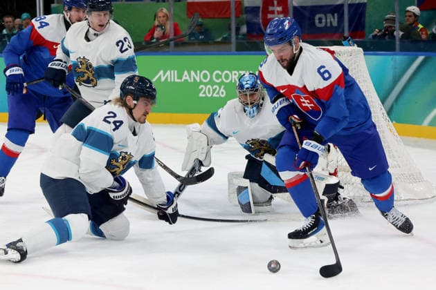 February 21, 2026, Milan, Lombardy, Italy: Lukas Cingel (6) of Team Slovakia and Roope Hintz (24) of Team Finland and Juuse Saros (74) of Team Finland in the men s Ice hockey, Eishockey bronze medal game during the Milano Cortina 2026 Olympic Winter games, Winterspiele,Spiele, Summer games at Milano Santagiulia Ice Hockey Arena. Olympics 2026: Milano Cortina: Ice Hockey-Men Finals - Bronze Medal Game-SVK V FIN  - ZUMAm117 20260221_oly_m117_021 Copyright: xDavidxMcIntyrex