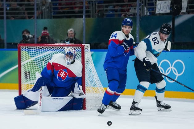 2026 Milano-Cortina Winter Olympics MILAN, ITALY - FEBRUARY 21: Slovakia’s Patrik Koch (64) competes with Finland’s Artturi Lehkonen (62) during the Ice hockey, Eishockey bronze medal match between Slovakia and Finland at the Milan Santagiulia Ice Hockey Arena at the 2026 Milano-Cortina Winter Olympics in Milan, Italy on February 21, 2026. Cemal Yurttas Anadolu Milan Italy. Editorial use only. Please get in touch for any other usage.  Copyright: x2026xAnadoluxCemalxYurttasx