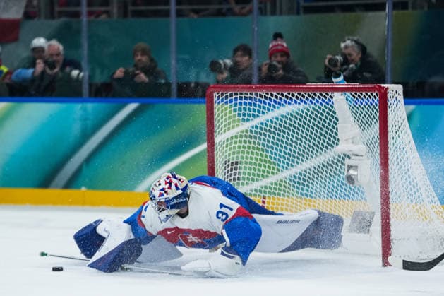 2026 Milano-Cortina Winter Olympics MILAN, ITALY - FEBRUARY 21: Slovakia’s Samuel Hlavaj compete during the Ice hockey, Eishockey bronze medal match between Slovakia and Finland at the Milan Santagiulia Ice Hockey Arena at the 2026 Milano-Cortina Winter Olympics in Milan, Italy on February 21, 2026. Cemal Yurttas Anadolu Milan Italy. Editorial use only. Please get in touch for any other usage.  Copyright: x2026xAnadoluxCemalxYurttasx