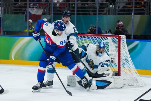 2026 Milano-Cortina Winter Olympics MILAN, ITALY - FEBRUARY 21: Slovakia’s Pavol Regenda (84) competes with Finland’s Esa Lindell during the Ice hockey, Eishockey bronze medal match between Slovakia and Finland at the Milan Santagiulia Ice Hockey Arena at the 2026 Milano-Cortina Winter Olympics in Milan, Italy on February 21, 2026. Cemal Yurttas Anadolu Milan Italy. Editorial use only. Please get in touch for any other usage.  Copyright: x2026xAnadoluxCemalxYurttasx