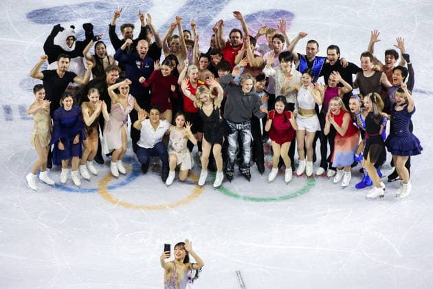 ITALY, MILAN - FEBRUARY 21, 2026: Athletes pose during the Figure skating, Eiskunstlauf exhibition gala at the 2026 Winter Olympic Games, Olympische Spiele, Olympia, OS at Milano Ice Skating Arena. Peter Kovalev TASS  89060878