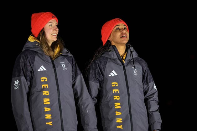 GIOCHI OLIMPICI - Olimpiadi Invernali Milano-Cortina 2026 - Bobsleigh 2-woman Laura Nolte Deborah Levi (GER) 1st place, Gold Medal at the Olympic Winter games, Winterspiele,Spiele, Summer games Milano-Cortina 2026, Bobsleigh 2-woman Heat 4 Final on February 21, 2026 at Cortina Sliding Center in Cortina d Ampezzo, Italy Cortina D Ampezzo Italy  Copyright: xIPAxSport ABACAx