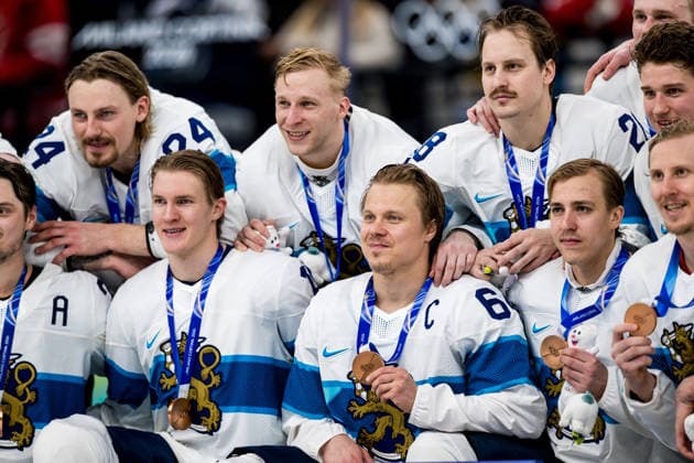 260221 Mikael Granlund of Finland celebrates with his bronze medals at the medal ceremony after winning in the men s Ice hockey, Eishockey bronze medal game between Slovakia and Finland during day 15 of the 2026 Winter Olympics on February 21, 2026 in Milan. Photo: Emma Wallskog BILDBYRAN kod EW JM0801 bbeng ishockey ice hockey Olympic Games, Olympische Spiele, Olympia, OS olympics winter olympics os ol olympiska spel vinter-os olympiske leker milano cortina 2026 milan cortina 2026 milano cortina 2026 olympic games milano cortina 2026 winter olympic games milano cortina-os milano cortina-ol vinter-ol bronsmatch bronze medal game finland slovakien slovakia jubel *** 260221 Mikael Granlund of Finland celebrates with his bronze medals at the medal ceremony after winning in the men s ice hockey bronze medal game between Slovakia and Finland during day 15 of the 2026 Winter Olympics on February 21, 2026 in Milan Photo Emma Wallskog BILDBYRAN kod EW JM0801 bbeng ishockey ice hockey olympic games olympics winter olympics os ol olympiska spel vinter os olympiske leker milano cortina 2026 milan cortina 2026 milano cortina 2026 olympic games milano cortina 2026 winter olympic games milano cortina os milano cortina ol vinter ol bronsmatch bronze medal game finland slovakien slovakia jubel  Copyright: EMMAxWALLSKOG BB260221EW110