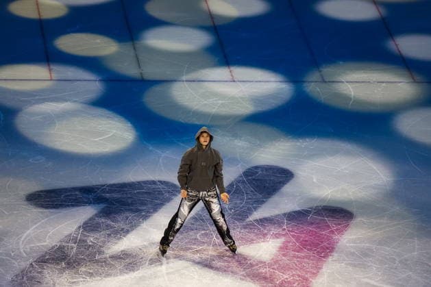 ITALY, MILAN - FEBRUARY 21, 2026: Ilia Malinin of the United States performs during the Figure skating, Eiskunstlauf exhibition gala at the 2026 Winter Olympic Games, Olympische Spiele, Olympia, OS at Milano Ice Skating Arena 2026 Winter Olympics: Figure Skating  - ZUMAt113 20260221_zaa_t113_853 Copyright: xPeterxKovalevx