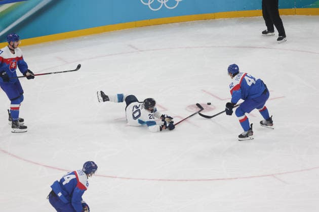 Ice hockey, Eishockey Men In Milan, Italy, on February 21, 2026, AHO Sebastian and FEHERVARY Martin participate in the Ice Hockey Men s Bronze Medal Game between Slovakia and Finland on day fifteen of the Milano Cortina 2026 Winter Olympic Games, Olympische Spiele, Olympia, OS at Milano Santagiulia Ice Hockey Arena. Milano Italy  Copyright: xMattiaxMarteganix originalFilename:martegani-serieami260221_npzU3.jpg