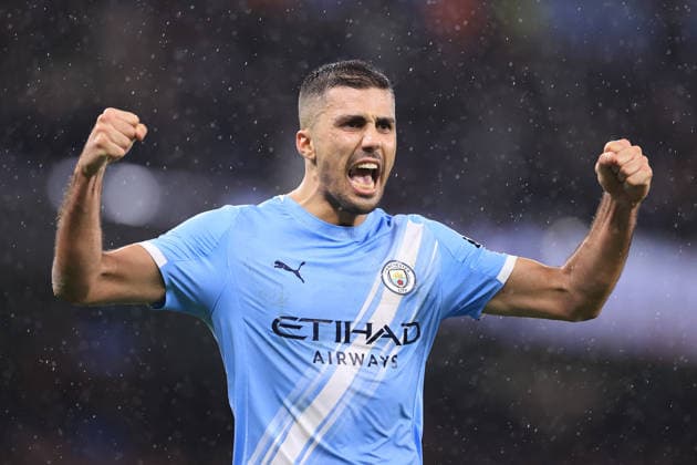 Fußball Premier League Manchester City gegen Newcastle United 21. Februar 2026 Premier League Manchester City gegen Newcastle United Rodri von Manchester City feiert den Sieg Foto Simon Stacpoole Abseits Manchester UK  Copyright: xSimonxStacpoolexOffside