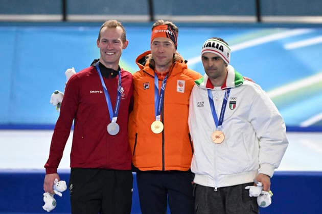 Viktor Hald Thorup (DEN), Jorrit Bergsma (NED) Andrea Giovannini (ITA), the podium, Speed skating, Eisschnelllauf Men Mass Start at the Milano Speed Skating Stadium during the Milano Cortina 2026 Olympic Winter games, Winterspiele,Spiele, Summer games 21 February 2026, Milan, Italy. Noxthirdxpartyxsales  aflo_320800688