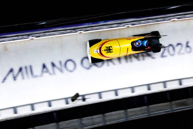 OLYMPICS - Winter Olympic Games, Olympische Spiele, Olympia, OS Milano Cortina 2026 CORTINA D AMPEZZO,ITALY,21.FEB.26 - OLYMPICS, BOBSLEIGH - Winter Olympic Games Milano Cortina 2026, 2-woman, heat 3 and 4, medal ceremony. Image shows Laura Nolte and Deborah Levi (GER).  GEPAxpictures xMaticxKlansek