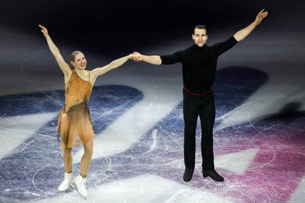 ITALY, MILAN - FEBRUARY 21, 2026: Pair skaters Minerva Fabienne Hase and Nikita Volodin of Germany perform during the Figure skating, Eiskunstlauf exhibition gala at the 2026 Winter Olympic Games, Olympische Spiele, Olympia, OS at Milano Ice Skating Arena 2026 Winter Olympics: Figure Skating  - ZUMAt113 20260221_zaa_t113_950 Copyright: xPeterxKovalevx