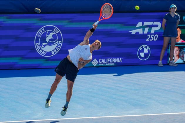 DELRAY BEACH, FL - FEBRUARY 21: Flavio Cobolli (ITA) in action during his Semi Final match against Sebastian Korda (USA) at the Delray Beach Open on February 21, 2026, at Delray Beach Stadium & Tennis Center in Delray Beach, Florida.(Photo by Chris Arjoon Icon Sportswire). TENNIS: FEB 21 Delray Beach Open EDITORIAL USE ONLY Icon2602210010017