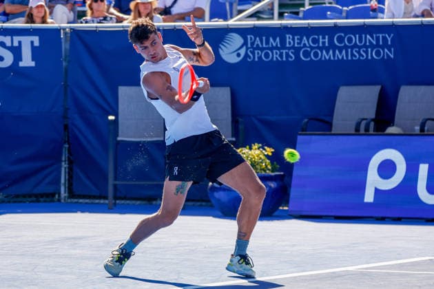 DELRAY BEACH, FL - FEBRUARY 21: Flavio Cobolli (ITA) in action during his Semi Final match against Sebastian Korda (USA) at the Delray Beach Open on February 21, 2026, at Delray Beach Stadium & Tennis Center in Delray Beach, Florida.(Photo by Chris Arjoon Icon Sportswire). TENNIS: FEB 21 Delray Beach Open EDITORIAL USE ONLY Icon2602210010020