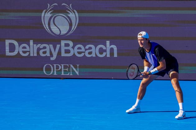 DELRAY BEACH, FL - FEBRUARY 21: Sebastian Korda (USA) in action during his Semi Final match against Flavio Cobolli (ITA) at the Delray Beach Open on February 21, 2026, at Delray Beach Stadium & Tennis Center in Delray Beach, Florida.(Photo by Chris Arjoon Icon Sportswire). TENNIS: FEB 21 Delray Beach Open EDITORIAL USE ONLY Icon2602210010024