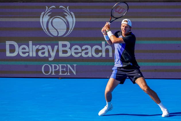 DELRAY BEACH, FL - FEBRUARY 21: Sebastian Korda (USA) in action during his Semi Final match against Flavio Cobolli (ITA) at the Delray Beach Open on February 21, 2026, at Delray Beach Stadium & Tennis Center in Delray Beach, Florida.(Photo by Chris Arjoon Icon Sportswire). TENNIS: FEB 21 Delray Beach Open EDITORIAL USE ONLY Icon2602210010028