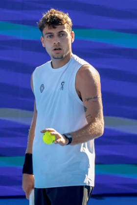 DELRAY BEACH, FL - FEBRUARY 21: Flavio Cobolli (ITA) in action during his Semi Final match against Sebastian Korda (USA) at the Delray Beach Open on February 21, 2026, at Delray Beach Stadium & Tennis Center in Delray Beach, Florida.(Photo by Chris Arjoon Icon Sportswire). TENNIS: FEB 21 Delray Beach Open EDITORIAL USE ONLY Icon2602210010044