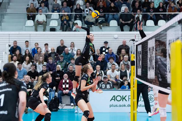 1 Volleyball Bundesliga Women Schwarz Weiss Erfurt vs Ladies in Black Aachen Erfurt 21 02 2026 Tsvetelina Ilieva 11 Ladies in Black Aachen 1 Volleyball Bundesliga Women Schwarz Weiss Erfurt vs Ladies in Black Aachen Riethsporthalle Erfurt 21 02 2026 Copyright: xBEAUTIFULxSPORTS Duehringx