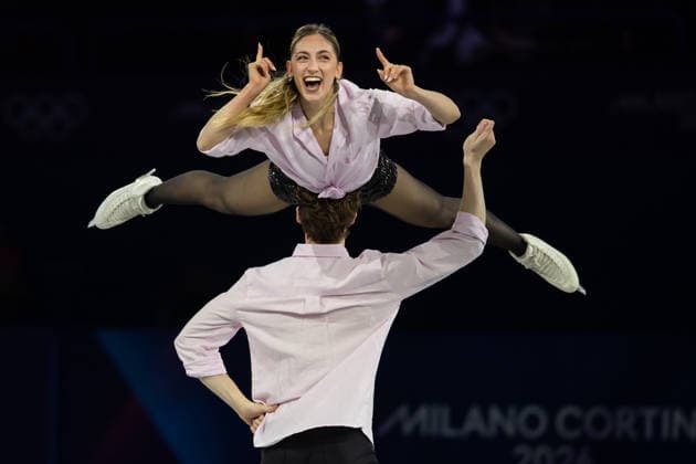 February 21, 2026, Milano, Lombardy, Italy: Sara Conti and Niccolo MacIi of Italy performs in the Figure skating, Eiskunstlauf Gala during the 2026 Winter Olympics at the Milano Ice Skating Arena on Saturday in Milano. Olympics 2026: Milano Cortina: Figure Skating Men s  - ZUMAj89_ 20260221_oly_j89_091 Copyright: xPaulxKitagakixJr.x
