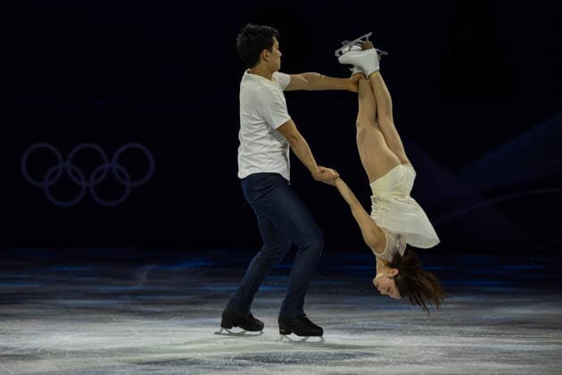 February 21, 2026, Milano, Lombardy, Italy: Gold medal winners Ryuichi Kihara and Riku Miura of Japan performs in the Figure skating, Eiskunstlauf Gala during the 2026 Winter Olympics at the Milano Ice Skating Arena on Saturday in Milano. Olympics 2026: Milano Cortina: Figure Skating Men s  - ZUMAj89_ 20260221_oly_j89_132 Copyright: xPaulxKitagakixJr.x