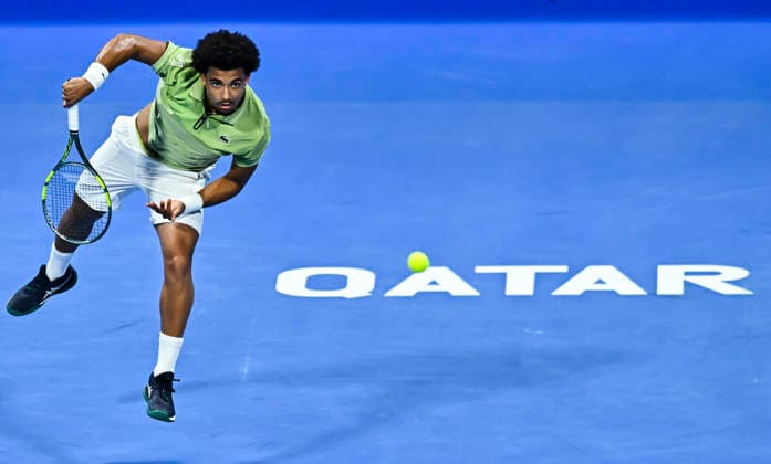 ATP, Tennis Herren Qatar Exxonmobil Open-final Arthur Fils of France competes against Carlos Alcaraz of Spain in the final at the ATP men s Qatar ExxonMobil Open 2026 tennis tournament at the Khalifa International Tennis Complex in Doha, Qatar, on February 21, 2026. DOHA Qatar Copyright: xNOUSHADx