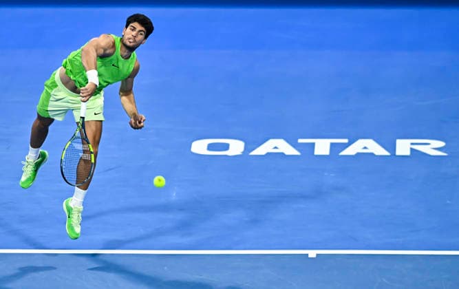 ATP, Tennis Herren Qatar Exxonmobil Open-final Carlos Alcaraz of Spain competes against Arthur Fils of France in the final at the ATP men s Qatar ExxonMobil Open 2026 tennis tournament at the Khalifa International Tennis Complex in Doha, Qatar, on February 21, 2026. DOHA Qatar Copyright: xNOUSHADx