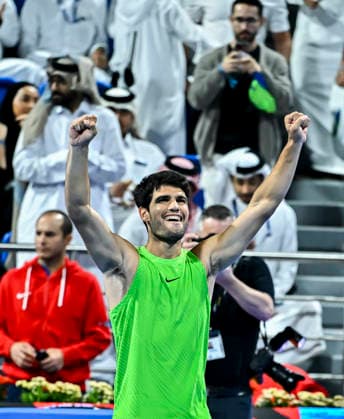 ATP, Tennis Herren Qatar Exxonmobil Open-final Carlos Alcaraz of Spain elebrates after winning against Arthur Fils of France during their men s singles final match at the ATP Qatar Exxonmobil Open 2026 tennis tournament at the Khalifa International Tennis Complex in Doha, Qatar, on February 21, 2026. DOHA Qatar Copyright: xNOUSHADx