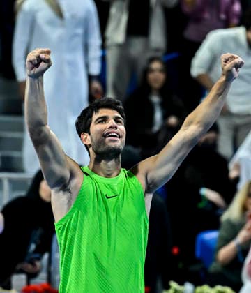 ATP, Tennis Herren Qatar Exxonmobil Open-final Carlos Alcaraz of Spain elebrates after winning against Arthur Fils of France during their men s singles final match at the ATP Qatar Exxonmobil Open 2026 tennis tournament at the Khalifa International Tennis Complex in Doha, Qatar, on February 21, 2026. DOHA Qatar Copyright: xNOUSHADx