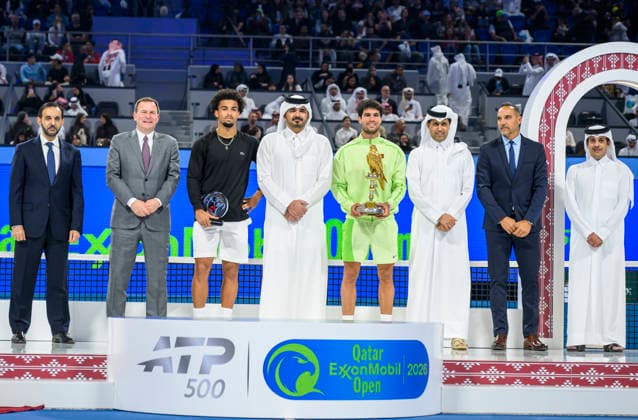ATP, Tennis Herren Qatar Exxonmobil Open-final Runner-up Arthur Fils of France (3rd-L) and Champion Carlos Alcaraz of Spain (4th-R) during the awarding ceremony after the men s singles final match at the ATP Qatar Exxonmobil Open 2026 tennis tournament at the Khalifa International Tennis Complex in Doha, Qatar, on February 21, 2026. DOHA Qatar Copyright: xNOUSHADx