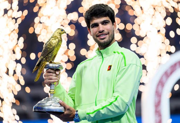 ATP, Tennis Herren Qatar Exxonmobil Open-final Carlos Alcaraz of Spain celebrates with the trophy after winning his men s singles final match against Arthur Fils of France at the ATP Qatar Exxonmobil Open 2026 tennis tournament at the Khalifa International Tennis Complex in Doha, Qatar, on February 21, 2026. DOHA Qatar Copyright: xNOUSHADx