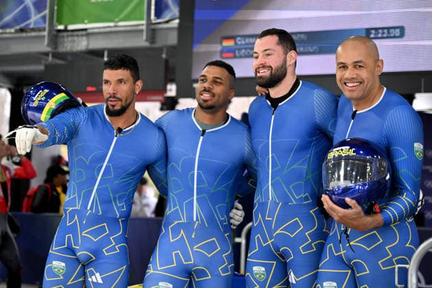 Cortina d Ampezzo, Italy, February 22th 2026. Edson Luques Bindilatti, Davidson Henrique De Souza, Rafael Souza Da Silva, Luis Bacca Goncalves of Brazil in action during the Bobsleight 4-man Heat 3 and 4 race of the Olympic Winter games, Winterspiele,Spiele, Summer games 2026 in Cortina d Ampezzo, Italy. (Photo by Igor Kupljenik Sports Press Photo)  Copyright: xIgorxKupljenikx xSPPx Sportspressphoto_SPR96114