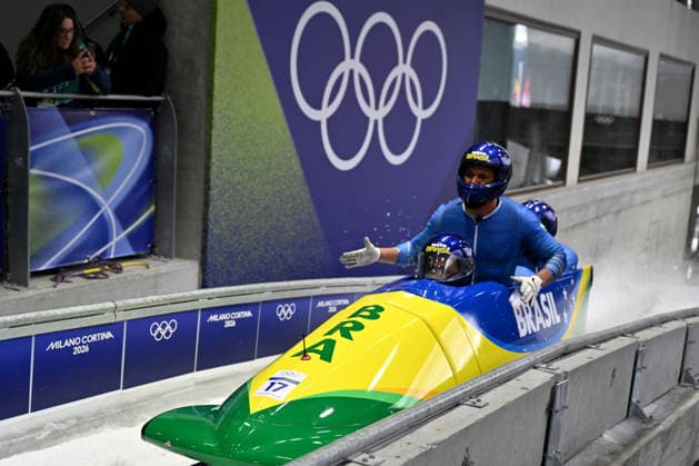 Cortina d Ampezzo, Italy, February 22th 2026. Edson Luques Bindilatti, Davidson Henrique De Souza, Rafael Souza Da Silva, Luis Bacca Goncalves of Brazil in action during the Bobsleight 4-man Heat 3 and 4 race of the Olympic Winter games, Winterspiele,Spiele, Summer games 2026 in Cortina d Ampezzo, Italy. (Photo by Igor Kupljenik Sports Press Photo)  Copyright: xIgorxKupljenikx xSPPx Sportspressphoto_SPR96115