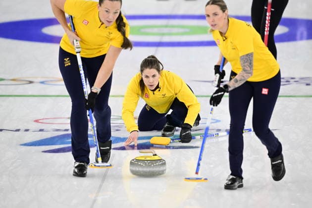 CORTINA, ITALY 20260222 Agnes Knochenhauer, Sara McManus of team Hasselborg during the women s final match between Switzerland and Sweden in the Olympic curling in Cortina. *** The image is included in the SPORTS PACKAGE. For others PAYMENT IMAGE *** CORTINA ITALY x10030x *** CORTINA, ITALY 20260222 Agnes Knochenhauer, Sara McManus of team Hasselborg during the women s final match between Switzerland and Sweden in the Olympic curling in Cortina The image is included in the SPORTS PACKAGE For others PAYMENT IMAGE CORTINA ITALY x10030x  Copyright: xJonasxEkströmer TTx OLYMPICS 2026 CURLING WOMEN FINAL SWITZERLAND-SWEDER