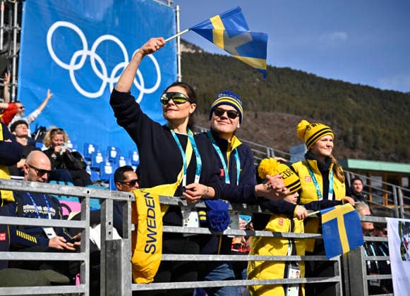 VAL DI FIEMME, ITALY 20260222 Crown Princess Victoria, Prince Daniel, Prince Oscar and Princess Estelle watch the women s 5km at the Tesero cross-country skiing stadium during the Winter Olympics in Val di Fiemme, Italy. *** The image is included in the SPORTS PACKAGE. For others PAYMENT IMAGE *** VAL DI FIEMME ITALY x10430x *** VAL DI FIEMME, ITALY 20260222 Crown Princess Victoria, Prince Daniel, Prince Oscar and Princess Estelle watch the women s 5km at the Tesero cross country skiing stadium during the Winter Olympics in Val di Fiemme, Italy The image is included in the SPORTS PACKAGE For others PAYMENT IMAGE VAL DI FIEMME ITALY x10430x  Copyright: xChristinexOlsson TTx 2026 OLYMPICS SKIING 5M WOMEN