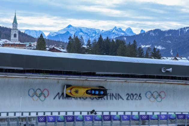 Olympische Winterspiele Milano Cortina 2026 Bob Viererbob Männer am 22.02.2026 im Cortina Sliding Centre in Cortina d™Ampezzo Adam Ammour Issam Ammour Joshua Tasche Alexander Schaller ( Deutschland ) *** Olympic Winter Games Milano Cortina 2026 Bobsleigh 4-man on 22 02 2026 at the Cortina Sliding Center in Cortina d™Ampezzo Adam Ammour Issam Ammour Joshua Tasche Alexander Schaller Germany xMSx