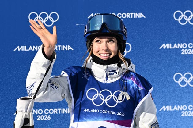 2026 WINTER Olympic Games, Olympische Spiele, Olympia, OS Eileen Gu of China reacts after her second run of the Women™s Freeski Halfpipe final at Livigno Snow Park, on day 16 of the 2026 Milano Cortina Winter Olympic Games in Italy, Sunday, February 22, 2026. ( NO ARCHIVING LIVIGNO SONDRIO ITALY  Copyright: xDANxHIMBRECHTSx 20260222145330375583