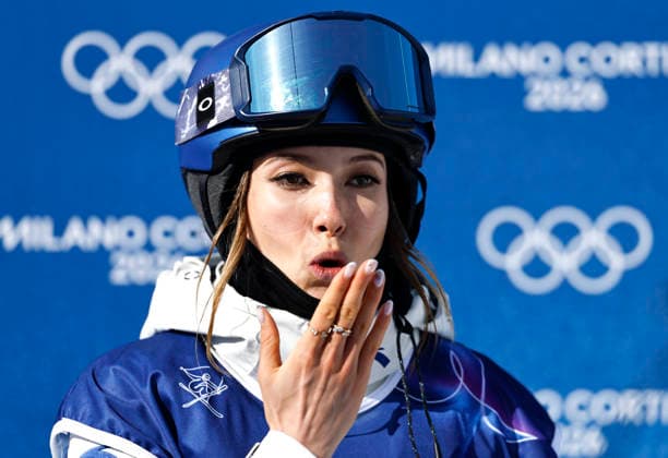 (260222) -- LIVIGNO, Feb. 22, 2026 -- Gu Ailing of China reacts during run 2 of the freestyle skiing women s freeski halfpipe final at the Milan-Cortina 2026 Olympic Winter games, Winterspiele,Spiele, Summer games in Livigno, Italy, Feb. 22, 2026. ) (MICO2026)ITALY-LIVIGNO-OLYMPIC WINTER GAMES-FREESTYLE SKIING-WOMEN S FREESKI HALFPIPE-FINAL WangxPeng 