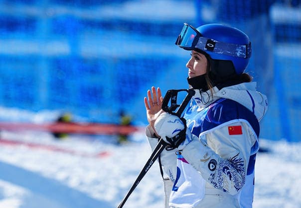 (260222) -- LIVIGNO, Feb. 22, 2026 -- Gu Ailing of China reacts during run 1 of the freestyle skiing women s freeski halfpipe final at the Milan-Cortina 2026 Olympic Winter games, Winterspiele,Spiele, Summer games in Livigno, Italy, Feb. 22, 2026. ) (MICO2026)ITALY-LIVIGNO-OLYMPIC WINTER GAMES-FREESTYLE SKIING-WOMEN S FREESKI HALFPIPE-FINAL HuxChao 
