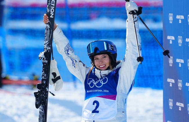 (260222) -- LIVIGNO, Feb. 22, 2026 -- Gu Ailing of China reacts during run 2 of the freestyle skiing women s freeski halfpipe final at the Milan-Cortina 2026 Olympic Winter games, Winterspiele,Spiele, Summer games in Livigno, Italy, Feb. 22, 2026. ) (MICO2026)ITALY-LIVIGNO-OLYMPIC WINTER GAMES-FREESTYLE SKIING-WOMEN S FREESKI HALFPIPE-FINAL HuxChao 