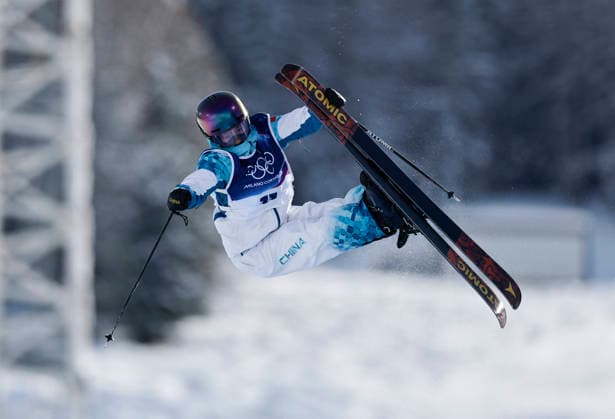 (260222) -- LIVIGNO, Feb. 22, 2026 -- Liu Yishan of China competes during run 1 of the freestyle skiing women s freeski halfpipe final at the Milan-Cortina 2026 Olympic Winter games, Winterspiele,Spiele, Summer games in Livigno, Italy, Feb. 22, 2026. ) (MICO2026)ITALY-LIVIGNO-OLYMPIC WINTER GAMES-FREESTYLE SKIING-WOMEN S FREESKI HALFPIPE-FINAL WangxPeng 