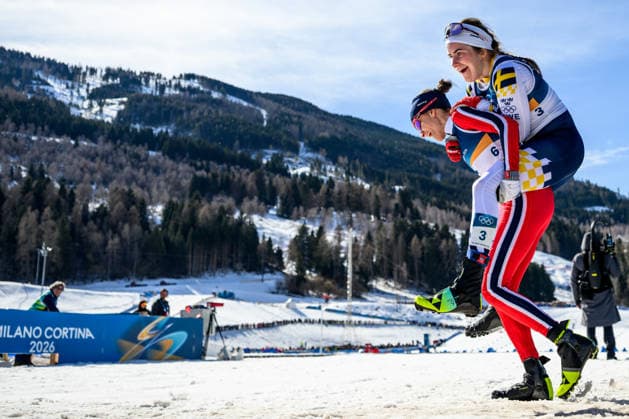 260222 Heidi Weng of Norway and Ebba Andersson of Sweden celebrate after competing in the women s 50km classic technique cross-country skiing race during day 16 of the 2026 Winter Olympics on February 22, 2026 in Val di Fiemme. Photo: Maxim Thore BILDBYRAN kod MT MT1003 jubel sweden sverige norge norway skidor cross-country skiing langrenn Olympic Games, Olympische Spiele, Olympia, OS olympics winter olympics os ol olympiska spel vinter-os olympiske leker milano cortina 2026 milan cortina 2026 milano cortina 2026 olympic games milano cortina 2026 winter olympic games milano cortina-os milano cortina-ol vinter-ol 16 bbeng *** 260222 Heidi Weng of Norway and Ebba Andersson of Sweden celebrate after competing in the women s 50km classic technique cross country skiing race during day 16 of the 2026 Winter Olympics on February 22, 2026 in Val di Fiemme Photo Maxim Thore BILDBYRAN kod MT MT1003 jubel sweden sverige norge norway skidor cross country skiing langrenn olympic games olympics winter olympics os ol olympiska spel vinter os olympiske leker milano cortina 2026 milan cortina 2026 milano cortina 2026 olympic games milano cortina 2026 winter olympic games milano cortina os milano cortina ol vinter ol 16 bbeng  Copyright: MAXIMxTHORE BB260222MT102