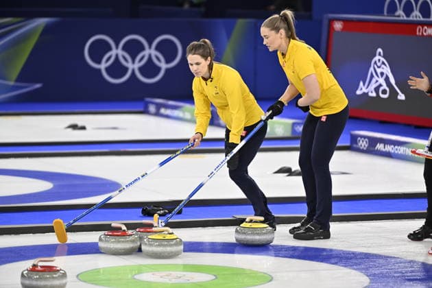 CORTINA, ITALY 20260222 Anna Hasselborg and Sara McManus in the women s curling final between Sweden and Switzerland in Cortina during the Winter Olympics in Milan Cortina, Italy. *** The image is included in the SPORTS PACKAGE. For others PAYMENT IMAGE *** CORTINA ITALY x10050x *** CORTINA, ITALY 20260222 Anna Hasselborg and Sara McManus in the women s curling final between Sweden and Switzerland in Cortina during the Winter Olympics in Milan Cortina, Italy The image is included in the SPORTS PACKAGE For others PAYMENT IMAGE CORTINA ITALY x10050x  Copyright: xPontusxLundahl TTx OLYMPICS 2026 CURLING WOMEN FINAL SWITZERLAND-SWEDER