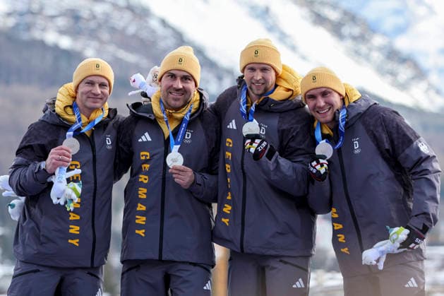 OLYMPICS - Winter Olympic Games, Olympische Spiele, Olympia, OS Milano Cortina 2026 CORTINA D AMPEZZO,ITALY,22.FEB.26 - OLYMPICS, BOBSLEIGH - Winter Olympic Games Milano Cortina 2026, 4-man, heat 3 and 4. Image shows Francesco Friedrich, Matthias Sommer, Alexander Schuller and Felix Straub (GER).  GEPAxpictures xMaticxKlansek