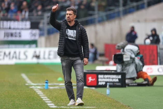 2 Bundesliga Hannover 96 Dynamo Dresden on 22 02 2026 at the Heinz von Heiden Arena in Hannover Coach Thomas Stamm Dresden is satisfied MH