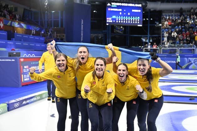 CORTINA, ITALY 20260222 Team Hasselborg celebrates the victory and the gold after the women s curling final between Sweden and Switzerland in Cortina during the Winter Olympics in Milan Cortina, Italy. *** The image is included in the SPORTS PACKAGE. For others PAYMENT IMAGE *** CORTINA ITALY x10050x *** CORTINA, ITALY 20260222 Team Hasselborg celebrates the victory and the gold after the women s curling final between Sweden and Switzerland in Cortina during the Winter Olympics in Milan Cortina, Italy The image is included in the SPORTS PACKAGE For others PAYMENT IMAGE CORTINA ITALY x10050x  Copyright: xPontusxLundahl TTx OLYMPICS 2026 CURLING WOMEN FINAL SWITZERLAND-SWEDER