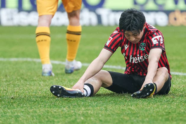 2 Bundesliga Hannover 96 Dynamo Dresden on 22 02 2026 at the Heinz von Heiden Arena in Hannover Daisuke Yokota Hannover dissatisfied, disappointed, disappointed, dejected MH
