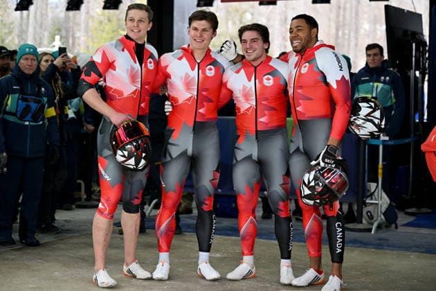 Cortina d Ampezzo, Italy, February 22th 2026. Jay Dearborn, Yohan Eskrick-Parkinson, Luka Stoikos, Mark Zanette of Canada in finish after the Bobsleight 4-man Heat 4 race of the Olympic Winter games, Winterspiele,Spiele, Summer games 2026 in Cortina d Ampezzo, Italy. (Photo by Igor Kupljenik Sports Press Photo)  Copyright: xIgorxKupljenikx xSPPx Sportspressphoto_SPR96164