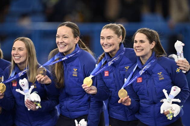 CORTINA, ITALY 20260222 Team Hasselborg, from left Sofia Scharback, Agnes Knochenhauer, Sara McManus and Anna Hasselborg, take gold in curling after winning the final between Switzerland and Sweden in Cortina during the Winter Olympics in Milan Cortina, Italy. *** The image is included in the SPORTS PACKAGE. For others PAYMENT IMAGE *** CORTINA ITALY x10050x *** CORTINA, ITALY 20260222 Team Hasselborg, from left Sofia Scharback, Agnes Knochenhauer, Sara McManus and Anna Hasselborg, take gold in curling after winning the final between Switzerland and Sweden in Cortina during the Winter Olympics in Milan Cortina, Italy The image is included in the SPORTS PACKAGE For others PAYMENT IMAGE CORTINA ITALY x10050x  Copyright: xPontusxLundahl TTx OLYMPICS 2026 CURLING WOMEN FINAL SWITZERLAND-SWEDER