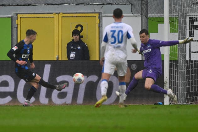 Paderborn, Home Deluxe Arena, 22 02 26, GER, Herren, 2 Bundesliga, Saison 2025 2026, SC Paderborn 07 Hertha BSC Berlin Bild Nick BAETZNER Paderborn macht das Tor zum 3 1 DFL regulations prohibit any use of photographs as image sequences and or quasi video NRW Germany