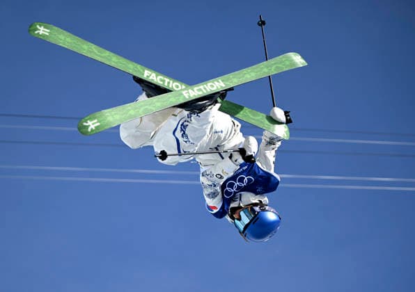 (260222) -- LIVIGNO, Feb. 22, 2026 -- Gu Ailing of China competes during run 2 of the freestyle skiing women s freeski halfpipe final at the Milan-Cortina 2026 Olympic Winter games, Winterspiele,Spiele, Summer games in Livigno, Italy, Feb. 22, 2026. ) (MICO2026)ITALY-LIVIGNO-OLYMPIC WINTER GAMES-FREESTYLE SKIING-WOMEN S FREESKI HALFPIPE-FINAL XiaxYifang 