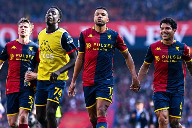 February 22, 2026, Genova, Italy: Genoa™s Brazilian forward Junior Messias (2nd from right) celebrates with his team-mates after the Italian Serie A soccer match Genoa Cfc vs Torino Fc at Luigi Ferraris stadium in Genoa, Italy, 3 February 2026. ANSA STRINGER Serie A: Genoa - Torino  - ZUMAa110 20260222_zaf_a110_049 Copyright: xStringerx